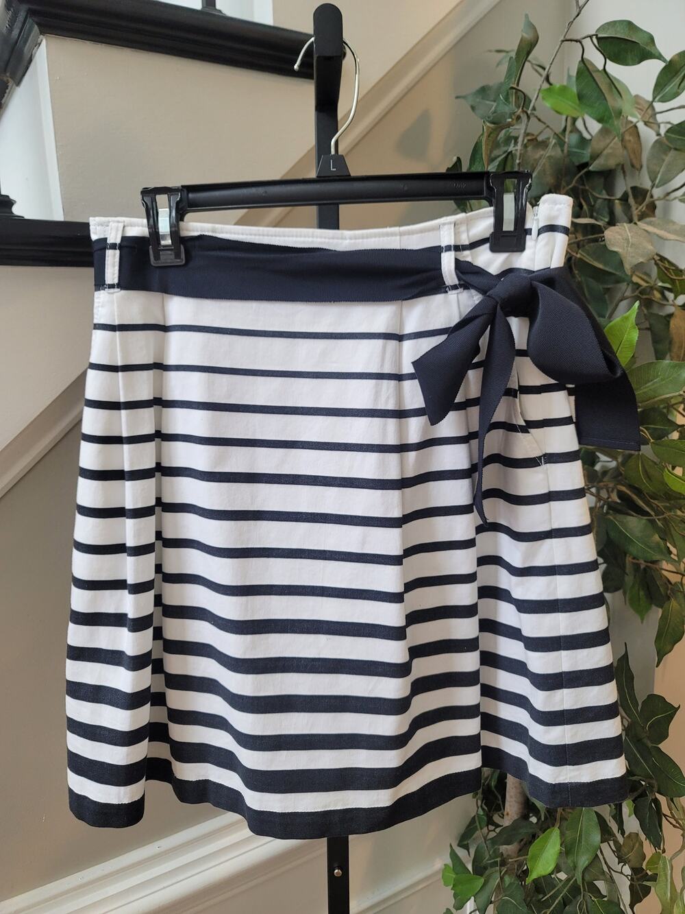 White House Black Market A-Line Skirt White/Black Womens SZ 8 Striped Belted Bow